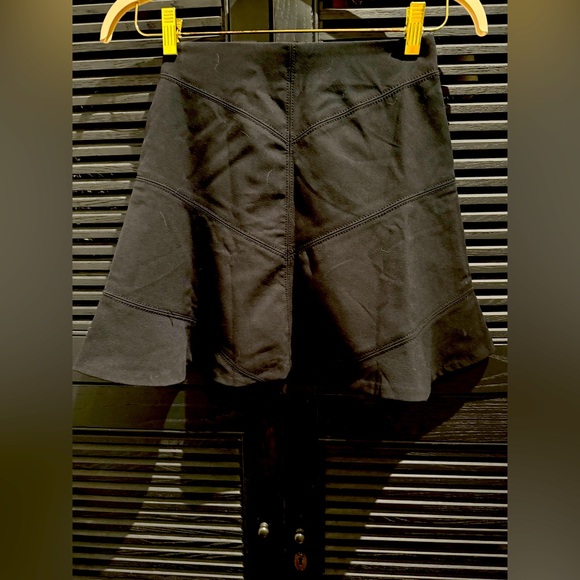 NWT Tailored Skirt with Flare Size 00P - Picture 4 of 5